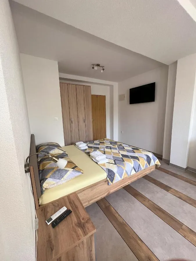 Apartmani Palme Funtana