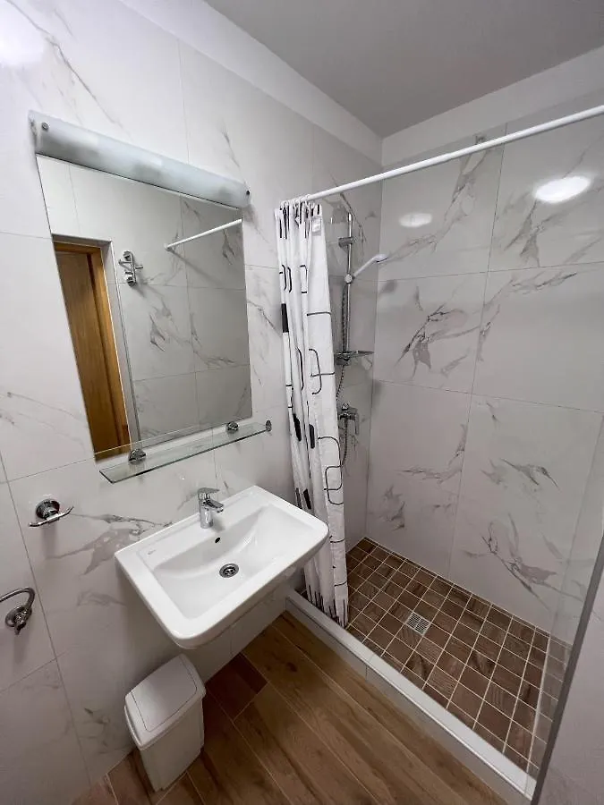 Apartmani Palme Funtana Lägenhet