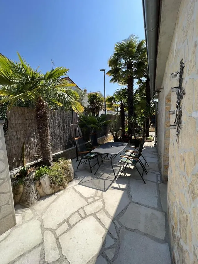 Apartmani Palme Funtana