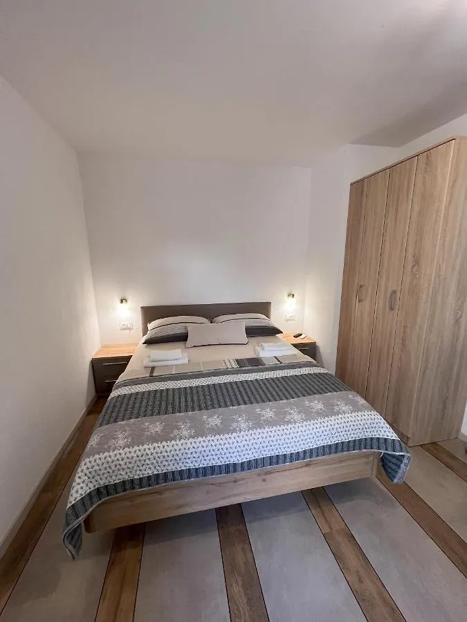 Apartmani Palme Funtana Kroatien